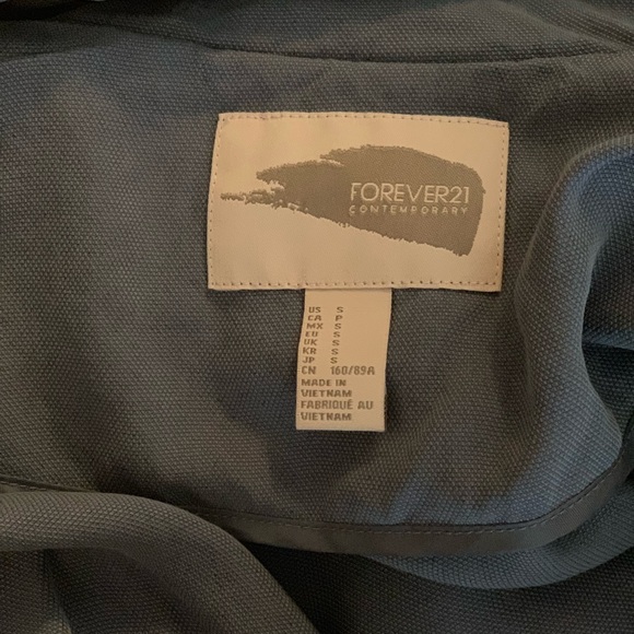 Oversized Blue Light Fall Jacket - Picture 3 of 5